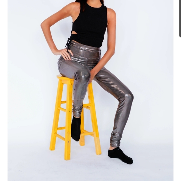 Pants - NWOT Highwaisted metallic leggings